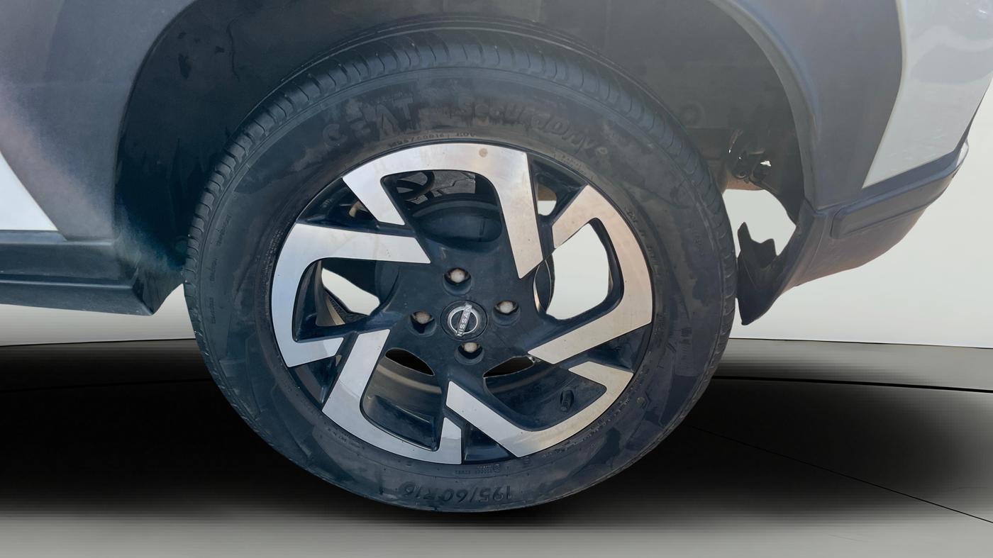 2022 Nissan MAGNITE XV PREMIUM TURBO (O) CVT DUAL TONE, Petrol, Automatic, 28,245 km, Left Rear Wheel