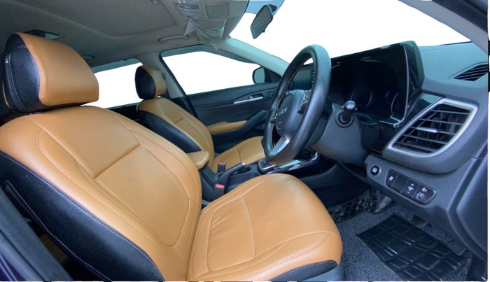 2022 KIA SELTOS HTK PLUS 1.5 IMT, Petrol, Manual, 61,770 km, Right Side Front Door Cabin