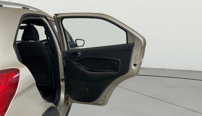 2018 Ford FREESTYLE TITANIUM 1.2 PETROL, Petrol, Manual, 65,836 km, RHS Rear Door