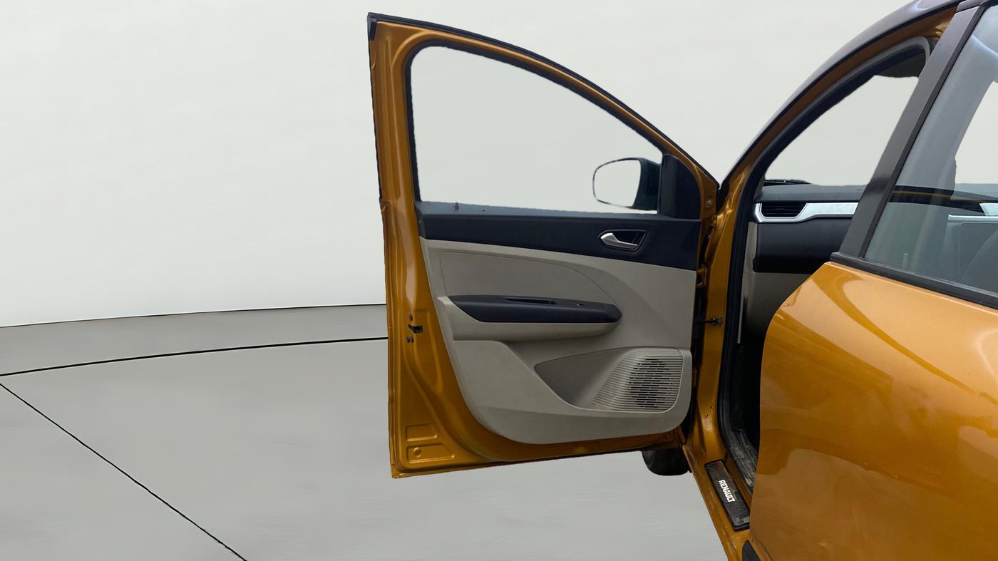 2022 Renault TRIBER RXZ, Petrol, Manual, 62,909 km, LHS Front Door