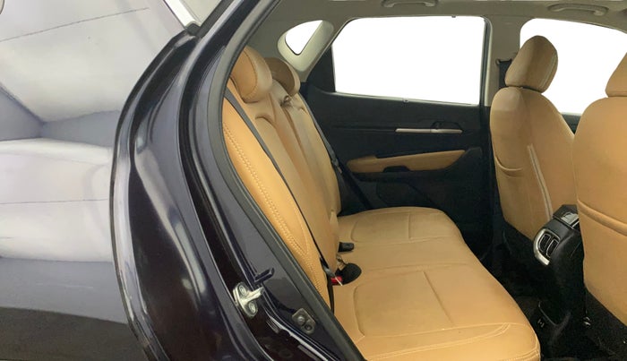 2025 KIA SONET 	 HTX 1.0 TURBO DCT, Petrol, Automatic, 6,189 km, Right Side Rear Door Cabin