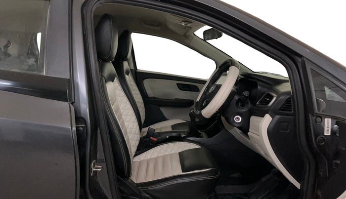 2021 Tata ALTROZ XE PETROL, Petrol, Manual, 75,412 km, Right Side Front Door Cabin