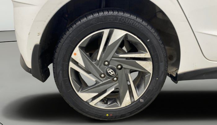 2022 Hyundai NEW I20 ASTA 1.2 MT, Petrol, Manual, 64,373 km, Right Rear Wheel