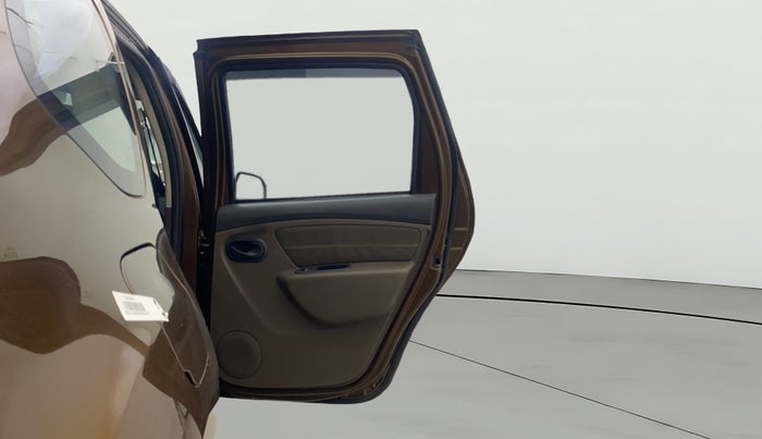 2016 Renault Duster RXL PETROL, Petrol, Manual, 88,147 km, RHS Rear Door