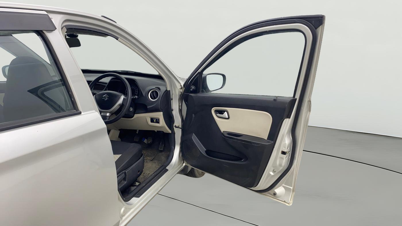 2022 Maruti Alto LXI OPT CNG, CNG, Manual, 78,304 km, RHS Front Door