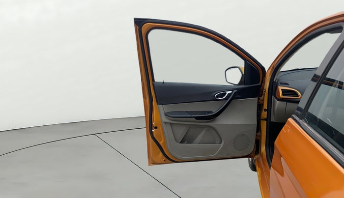 2016 Tata Tiago XZ PETROL, Petrol, Manual, 62,834 km, LHS Front Door