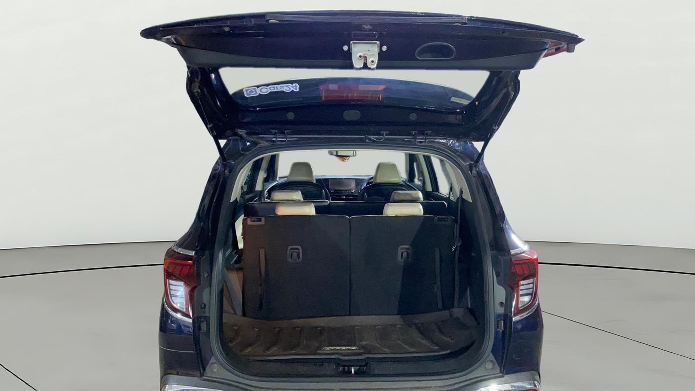 2023 KIA CARENS LUXURY PLUS 1.5 IMT PETROL, Petrol, Manual, 28,643 km, Boot Open Zoomed View