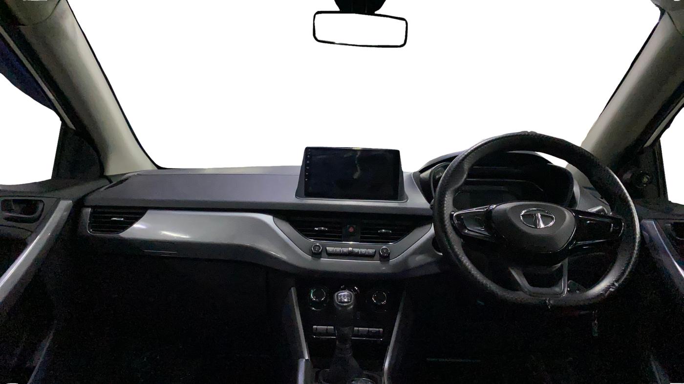 2022 Tata NEXON XM PETROL, Petrol, Manual, 54,531 km, Dashboard
