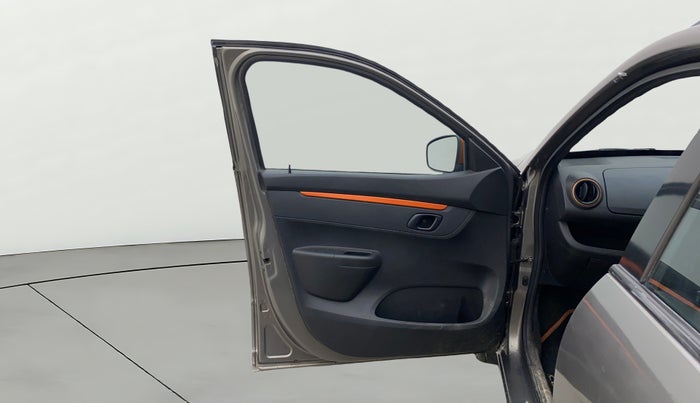 2018 Renault Kwid CLIMBER 1.0 AMT, Petrol, Automatic, 63,286 km, LHS Front Door