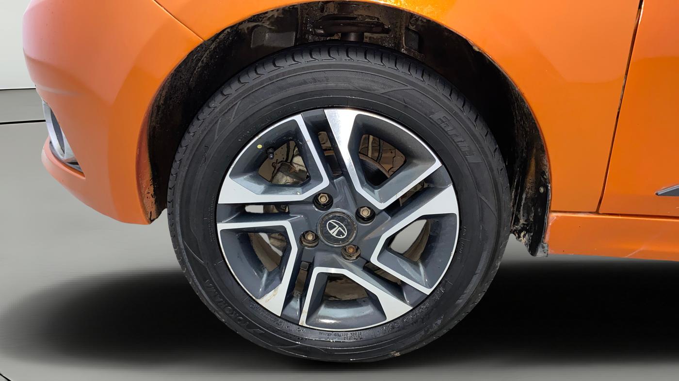 2019 Tata Tiago XZ PLUS PETROL, Petrol, Manual, 31,087 km, Left Front Wheel