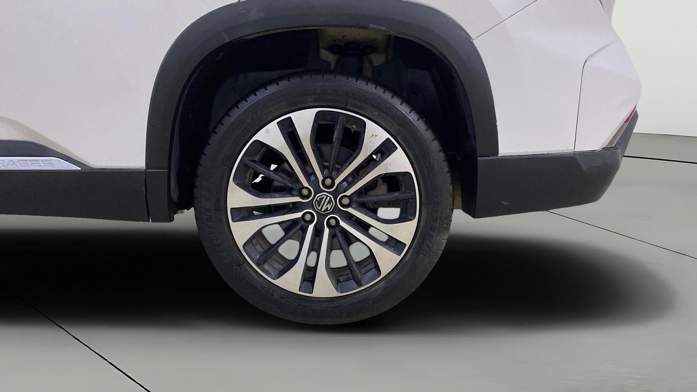 2022 MG HECTOR PLUS SAVVY PRO 1.5 TURBO CVT 7 STR, Petrol, Automatic, 53,547 km, Left Rear Wheel