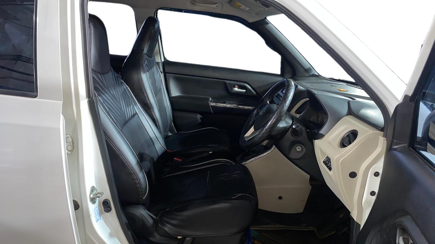 2024 Maruti New Wagon-R VXI 1.0, Petrol, Manual, 19,238 km, Right Side Front Door Cabin