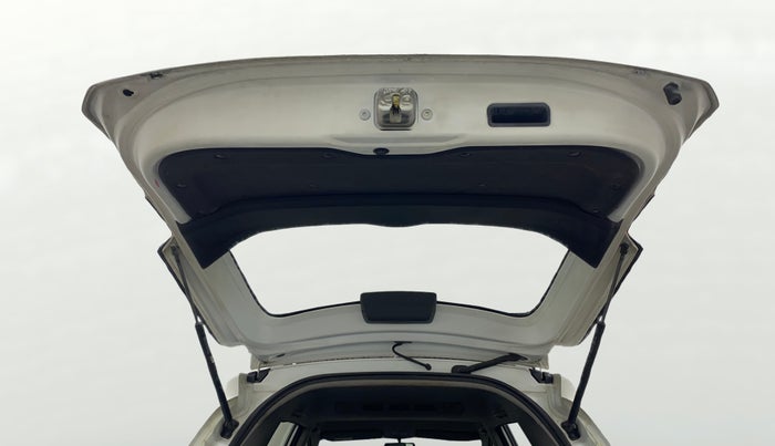 2016 Honda BR-V 1.5L I-VTEC V CVT, Petrol, Automatic, 74,499 km, Boot Door Open