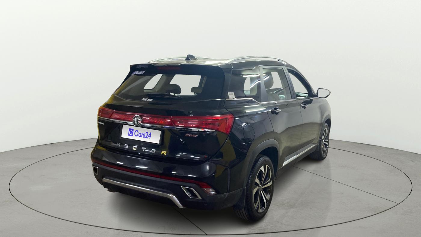 2023 MG HECTOR SAVVY PRO 1.5 TURBO CVT PETROL, Petrol, Automatic, 29,596 km, Right Back Diagonal