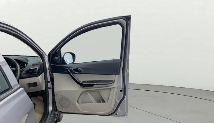 2019 Tata Tiago XZ PETROL, Petrol, Manual, 49,851 km, RHS Front Door