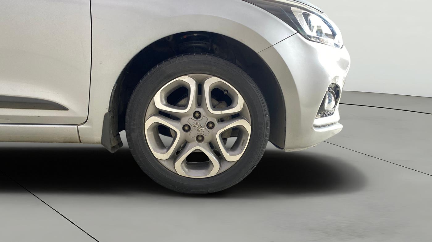 2020 Hyundai Elite i20 ASTA 1.2 (O), Petrol, Manual, 63,352 km, Right Front Wheel