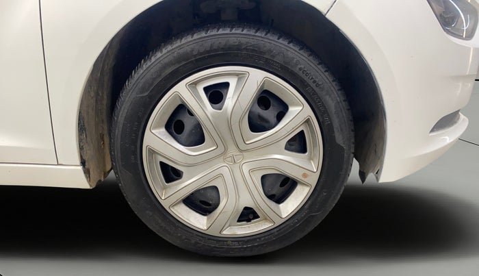 2020 Tata ALTROZ XT PETROL, Petrol, Manual, 53,590 km, Right Front Wheel