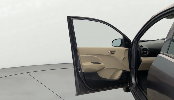 2018 Hyundai NEW SANTRO MAGNA CNG, CNG, Manual, 88,278 km, LHS Front Door