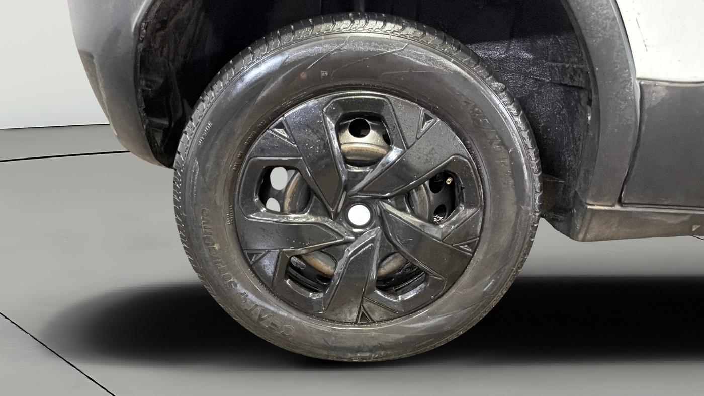2023 Tata PUNCH PURE MT, Petrol, Manual, 37,653 km, Right Rear Wheel