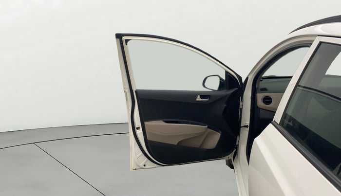 2014 Hyundai Grand i10 SPORTZ AT 1.2 KAPPA VTVT, Petrol, Automatic, 64,334 km, LHS Front Door