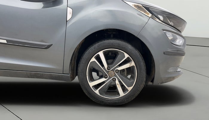 2021 Tata ALTROZ XZ PETROL, Petrol, Manual, 26,606 km, Right Front Wheel