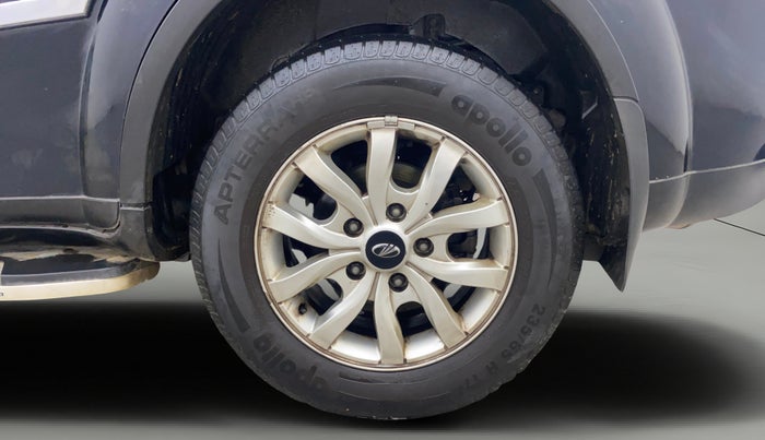 2015 Mahindra XUV500 W10, Diesel, Manual, 50,127 km, Left Rear Wheel