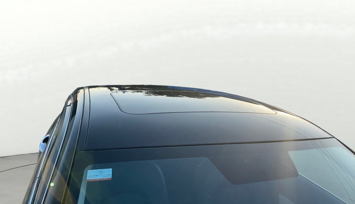 2023 Hyundai Verna SX 1.5 Turbo Petrol MT, Petrol, Manual, 24,627 km, Roof