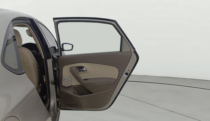 2015 Skoda Rapid ELEGANCE 1.6 MPI MT, Petrol, Manual, 98,452 km, RHS Rear Door