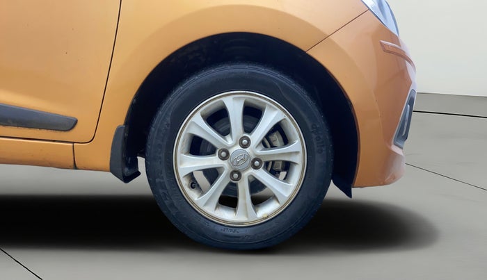 2015 Hyundai Grand i10 ASTA AT 1.2 KAPPA VTVT, Petrol, Automatic, 39,713 km, Right Front Wheel