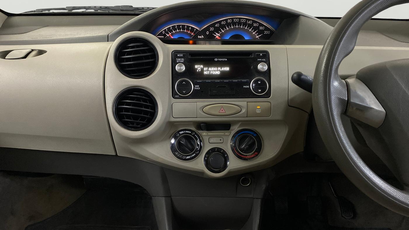 2016 Toyota Etios Liva GD, Diesel, Manual, 1,08,584 km, Air Conditioner
