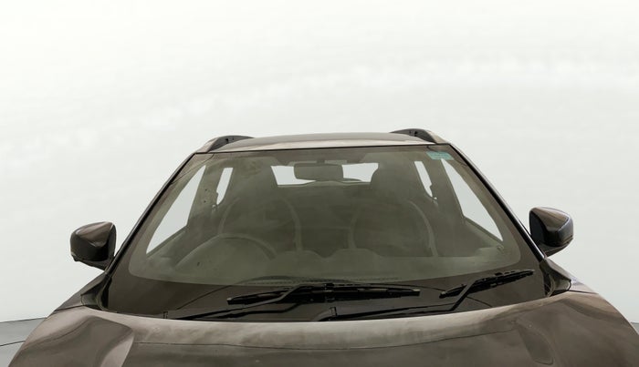 2024 Nissan MAGNITE Kuro Edition 1.0  MT , Petrol, Manual, 36,610 km, Front Windshield