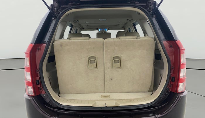 2017 Mahindra XUV500 W10 AT, Diesel, Automatic, 78,236 km, Boot Open Zoomed View