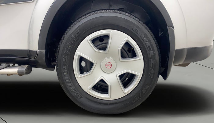 2015 Mahindra XUV500 W6, Diesel, Manual, 54,569 km, Left Rear Wheel