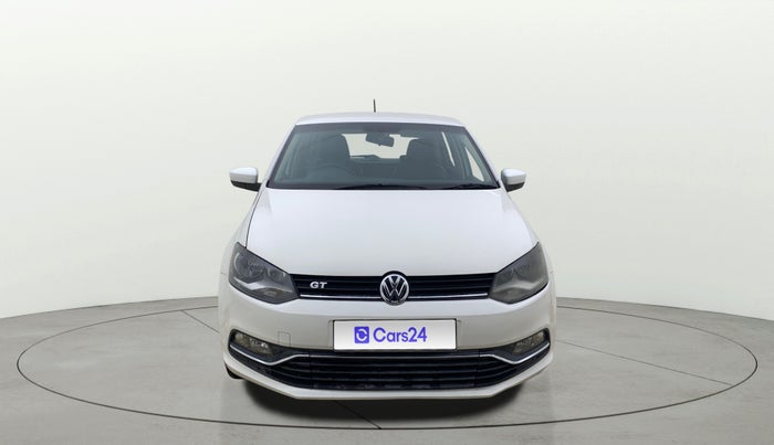 2014 Volkswagen Polo HIGHLINE1.5L, Diesel, Manual, 1,13,270 km, Front