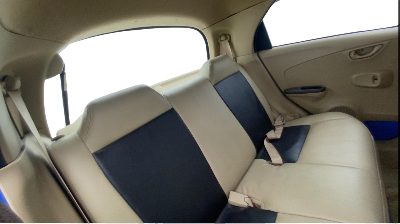 2013 Honda Brio S MT, Petrol, Manual, 42,158 km, Right Side Rear Door Cabin