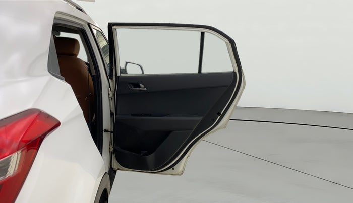 2017 Hyundai Creta SX PLUS AT 1.6 PETROL, Petrol, Automatic, 68,664 km, RHS Rear Door