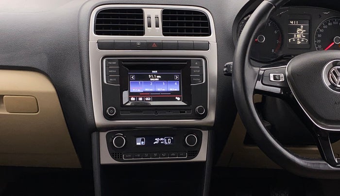 2016 Volkswagen Polo HIGHLINE1.2L, Petrol, Manual, 31,803 km, Air Conditioner