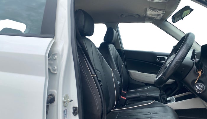 2023 Hyundai VENUE S 1.2, Petrol, Manual, 22,139 km, Right Side Front Door Cabin