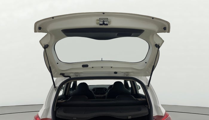 2017 Hyundai Grand i10 MAGNA 1.2 KAPPA VTVT, CNG, Manual, 55,274 km, Boot Door Open