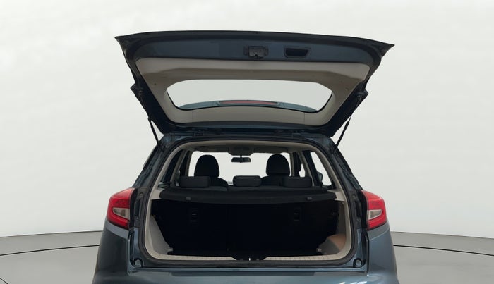 2019 Mahindra XUV300 W8 1.2 PETROL, Petrol, Manual, 92,693 km, Boot Door Open