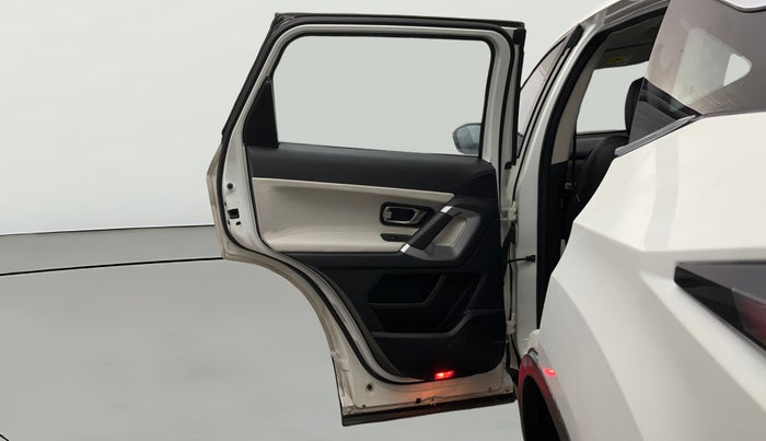 2022 Tata Harrier XT PLUS 2.0L KRYOTEC, Diesel, Manual, 52,725 km, LHS Rear Door