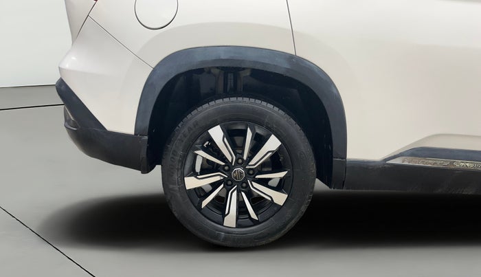 2019 MG HECTOR SMART 1.5 DCT PETROL, Petrol, Automatic, 32,506 km, Right Rear Wheel