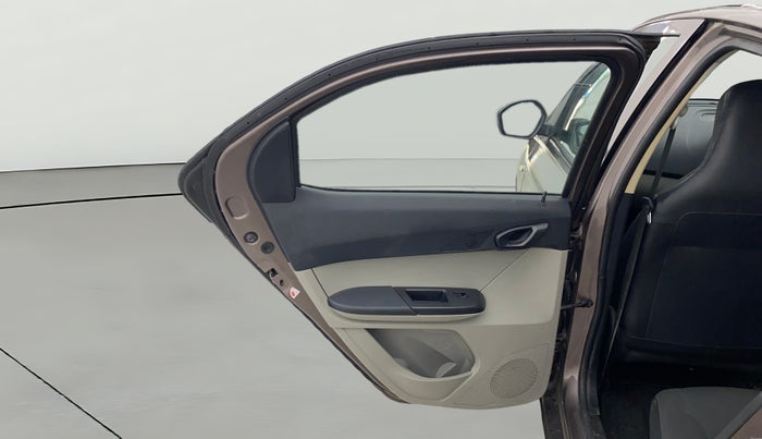 2018 Tata Tiago XT PETROL, Petrol, Manual, 1,26,991 km, LHS Rear Door