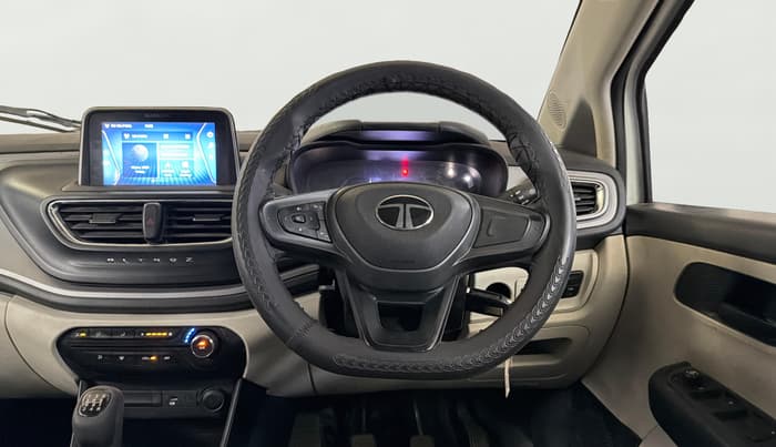 2024 Tata ALTROZ XM PLUS CNG, CNG, Manual, 61,558 km, Steering Wheel Close Up