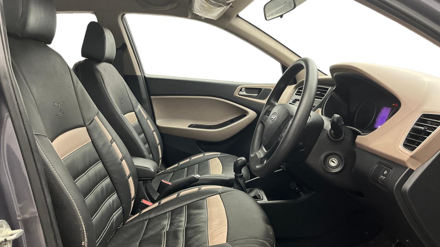 2018 Hyundai Elite i20 ASTA 1.2, Petrol, Manual, 49,316 km, Right Side Front Door Cabin