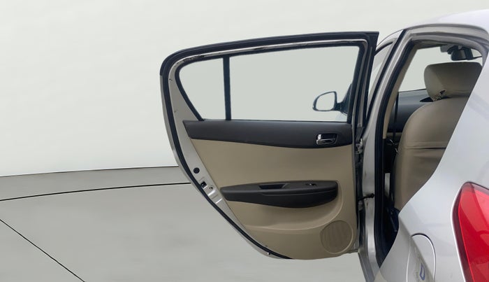 2014 Hyundai i20 ASTA 1.4 CRDI, Diesel, Manual, 1,02,817 km, LHS Rear Door