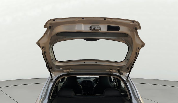 2018 Tata Tiago XT PETROL, CNG, Manual, 72,080 km, Boot Door Open