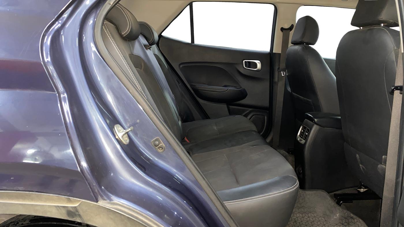 2020 Hyundai VENUE SX (O) 1.5 CRDI, Diesel, Manual, 88,420 km, Right Side Rear Door Cabin