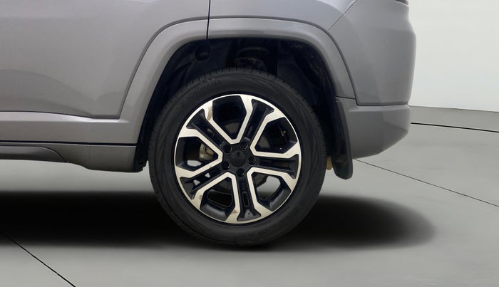 2021 Jeep Compass MODEL S (O) DIESEL 4X4 AT, Diesel, Automatic, 1,04,473 km, Left Rear Wheel