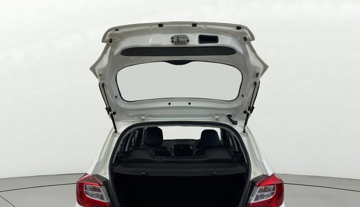 2024 Tata Tiago XT (O) PETROL, Petrol, Manual, 5,545 km, Boot Door Open